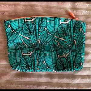 Ipsy makeup bag